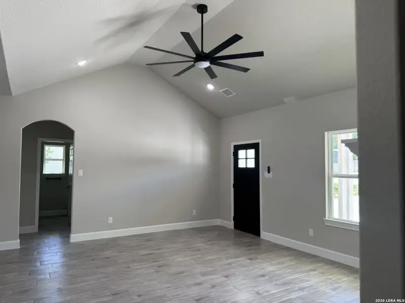 Spacious, unfurnished interior of a new home in , Spring Branch (Image 17).