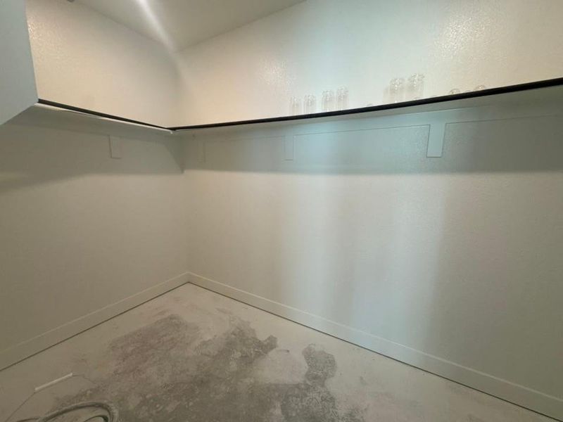 Spacious, unfurnished interior of a new home in King Crossing Estates, Van Alstyne (Image 5). Spacious, unfurnished interior of a new home in King Crossing Estates, Van Alstyne (Image 5).