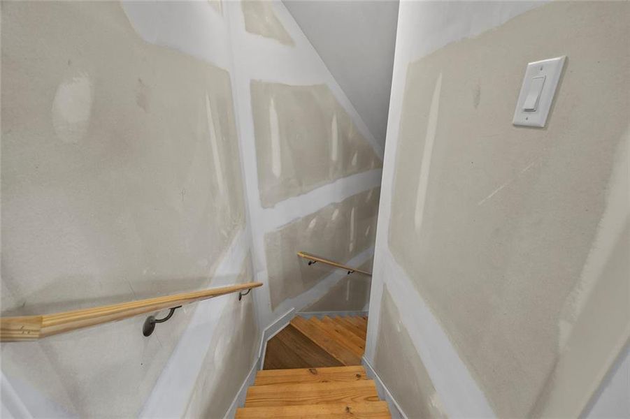 Image 90 of a home in .