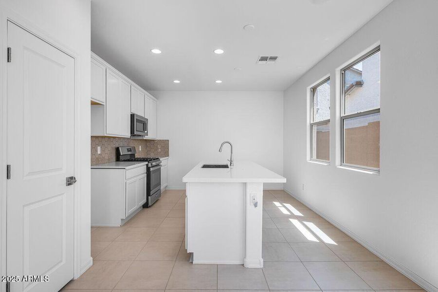 14669 W Sand Hill - Ready Now