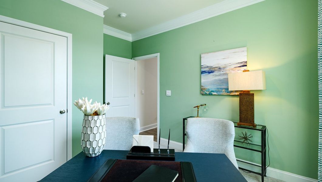 Representative furnished interior of a home built from the BRISTOL DRHe by D.R. Horton in Valley View, Waynesville (Image 29).