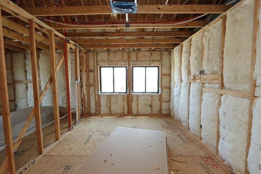 Spacious, unfurnished interior of a new home in Jordan Ranch 70' Homesites, Fulshear (Image 18). Spacious, unfurnished interior of a new home in Jordan Ranch 70' Homesites, Fulshear (Image 18).