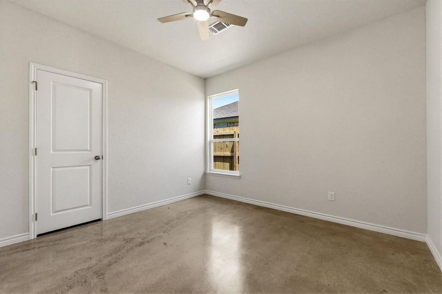 Spacious, unfurnished interior of a new home in , Copperas Cove (Image 20).