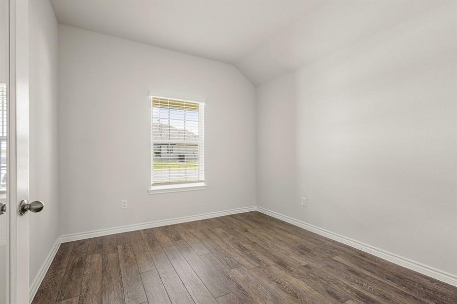 Spacious, unfurnished interior of a new home in Rocky Creek Crossing, Fort Worth (Image 16). Spacious, unfurnished interior of a new home in Rocky Creek Crossing, Fort Worth (Image 16).