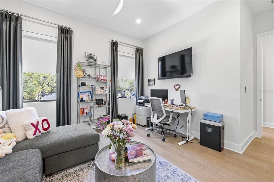 Furnished interior view inside a new home in , Tampa (Image 37).