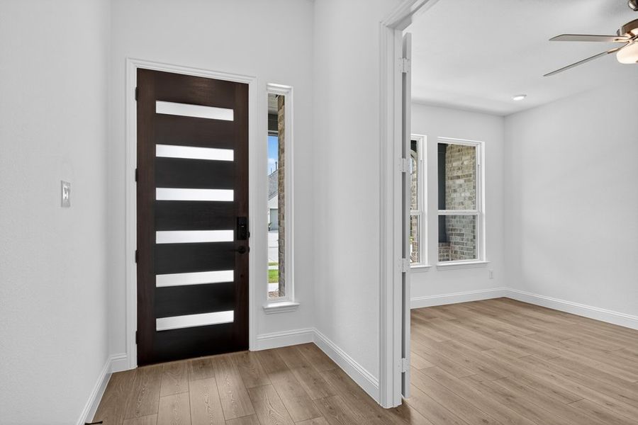 Spacious, unfurnished interior of a new home in South Oak, Lakewood Village (Image 30).