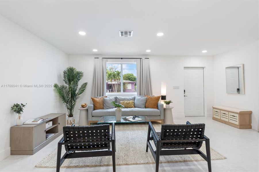 Furnished interior view inside a new home in , Fort Lauderdale (Image 25).