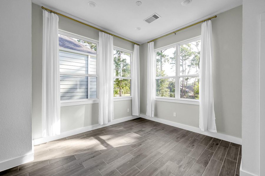 Spacious, unfurnished interior of a new home in The Woodland Hills 50', Willis (Image 11). Spacious, unfurnished interior of a new home in The Woodland Hills 50', Willis (Image 11).