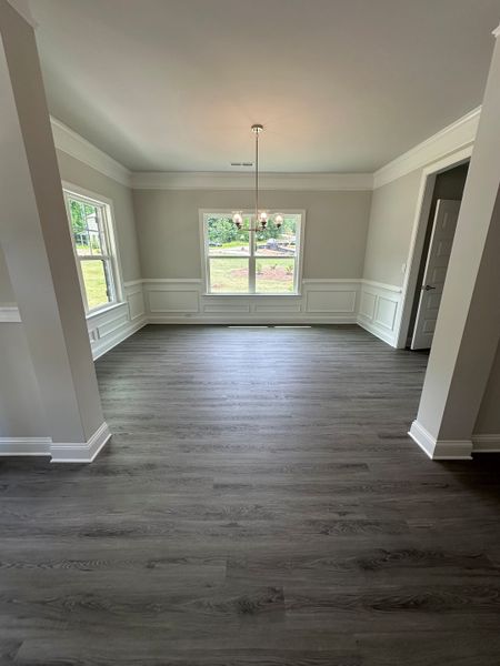 Spacious, unfurnished interior of a new home in Mirror Lake at South Harbour, Villa Rica (Image 7).