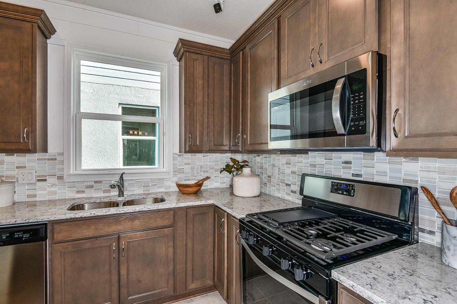 Representative furnished interior of a home built from the Ellenwood by Pulte Homes in Tohoqua Reserve, Kissimmee (Image 8).