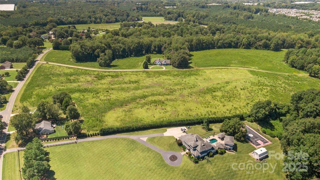 Preserve at Mayes Meadow community