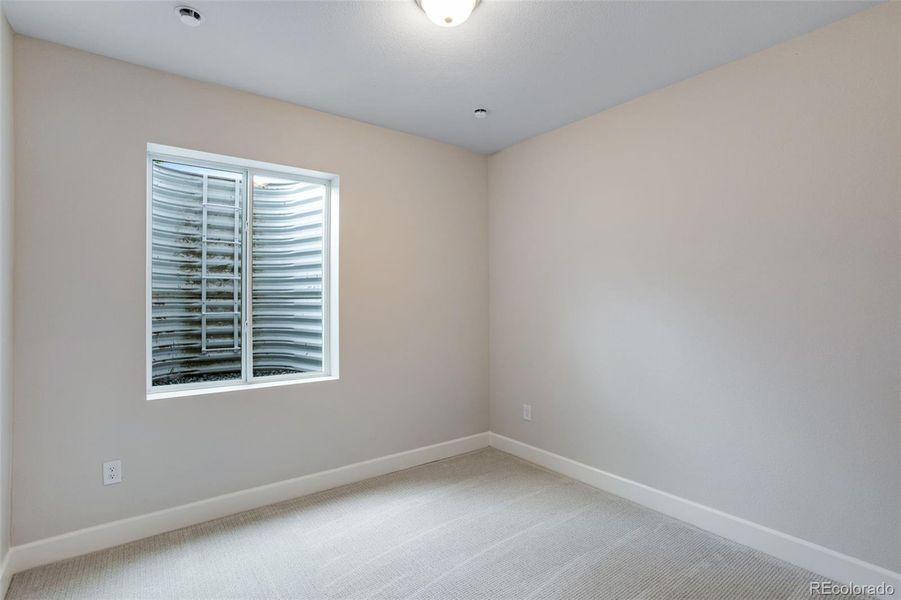 Spacious, unfurnished interior of a new home in Sugar Mill Village, Longmont (Image 19). Spacious, unfurnished interior of a new home in Sugar Mill Village, Longmont (Image 19).