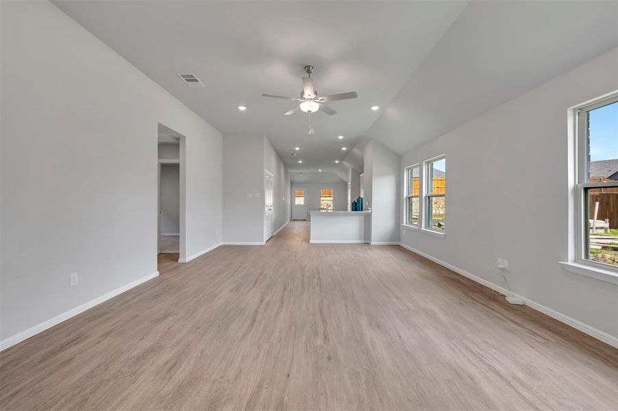 Spacious, unfurnished interior of a new home in Elevon, Lavon (Image 21). Spacious, unfurnished interior of a new home in Elevon, Lavon (Image 21).