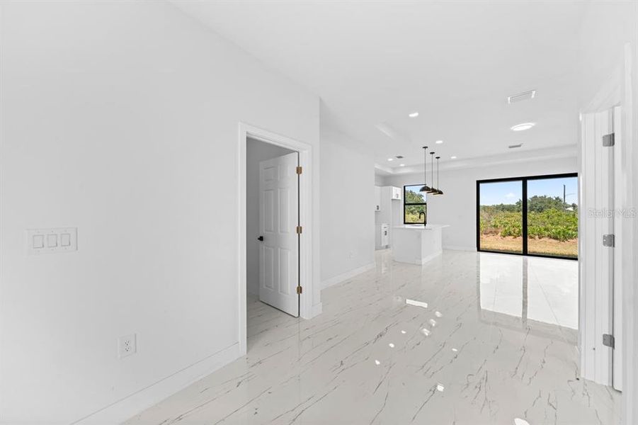 Spacious, unfurnished interior of a new home in , Lehigh Acres (Image 17).