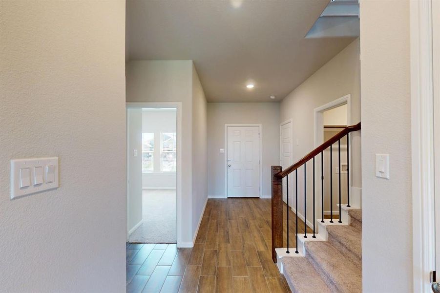 Spacious, unfurnished interior of a new home in Sanderos, Fort Worth (Image 32). Spacious, unfurnished interior of a new home in Sanderos, Fort Worth (Image 32).
