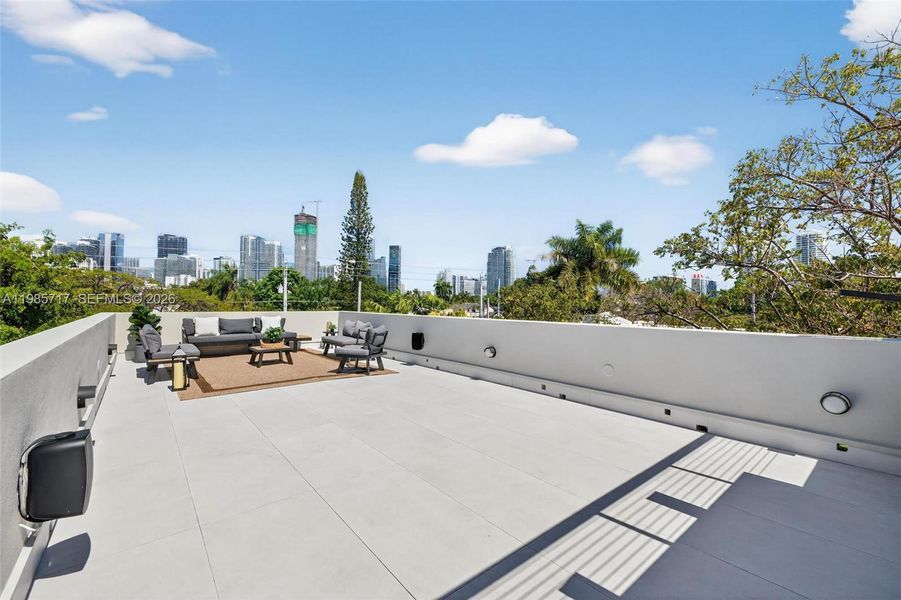 Image 82 of a home in .