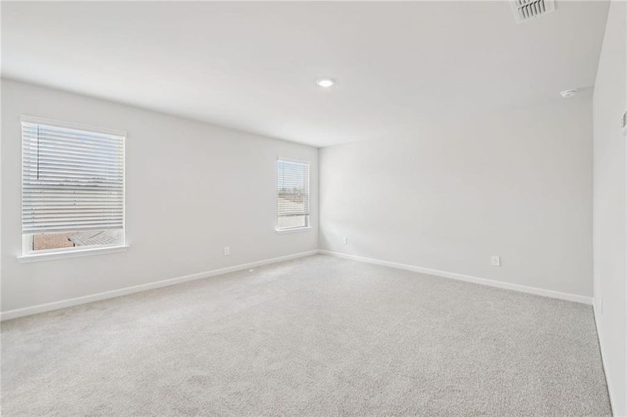 Spacious, unfurnished interior of a new home in Creekside at Oxford Park, Fairburn (Image 45).