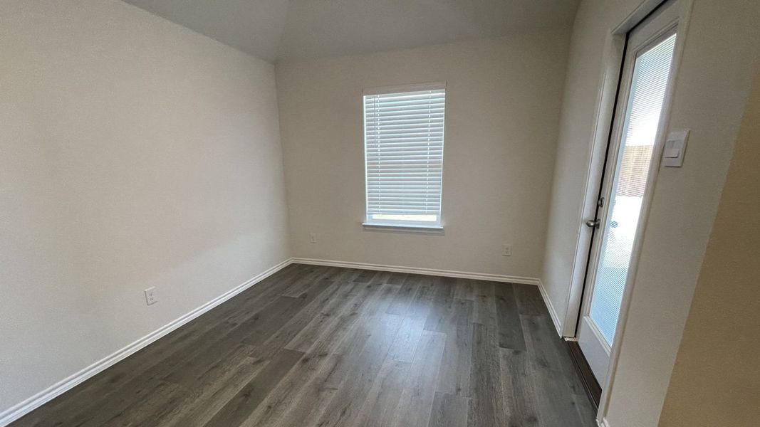 Spacious, unfurnished interior of a new home in Waverly Estates, Josephine (Image 7).