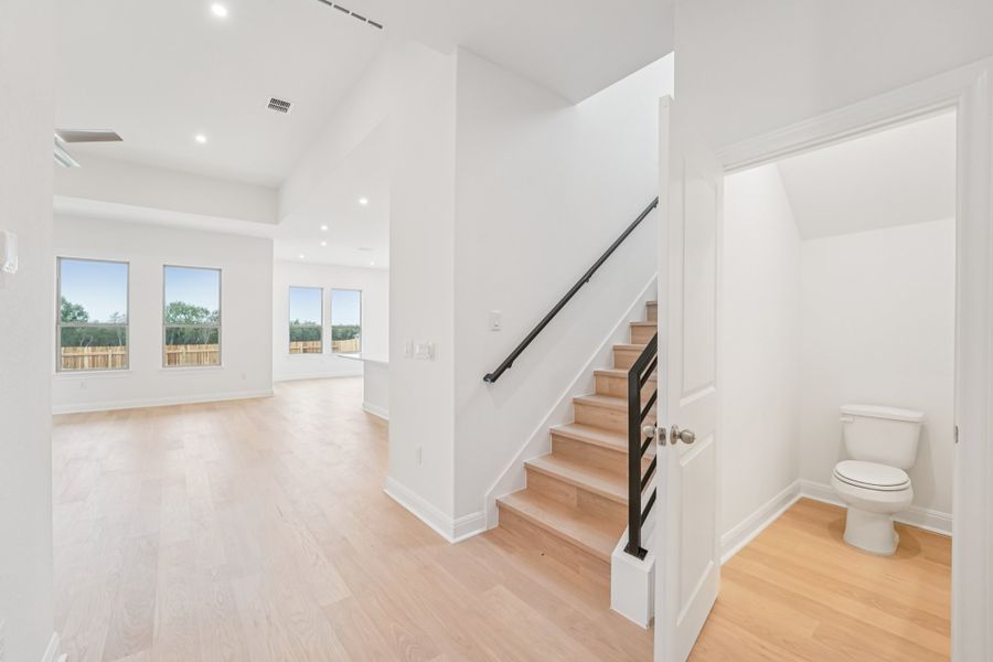 Spacious, unfurnished interior of a new home in Sage Hollow, Kyle (Image 14).