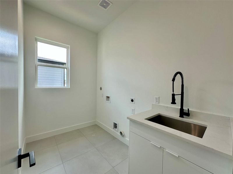 Image 43 of a home in .