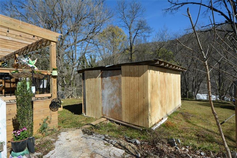 Image 47 of a home in . Image 47 of a home in .