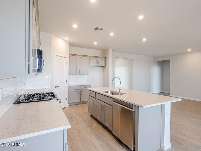 22_Rancho-Vista_Affordable-Surprise-Home 22_Rancho-Vista_Affordable-Surprise-Home