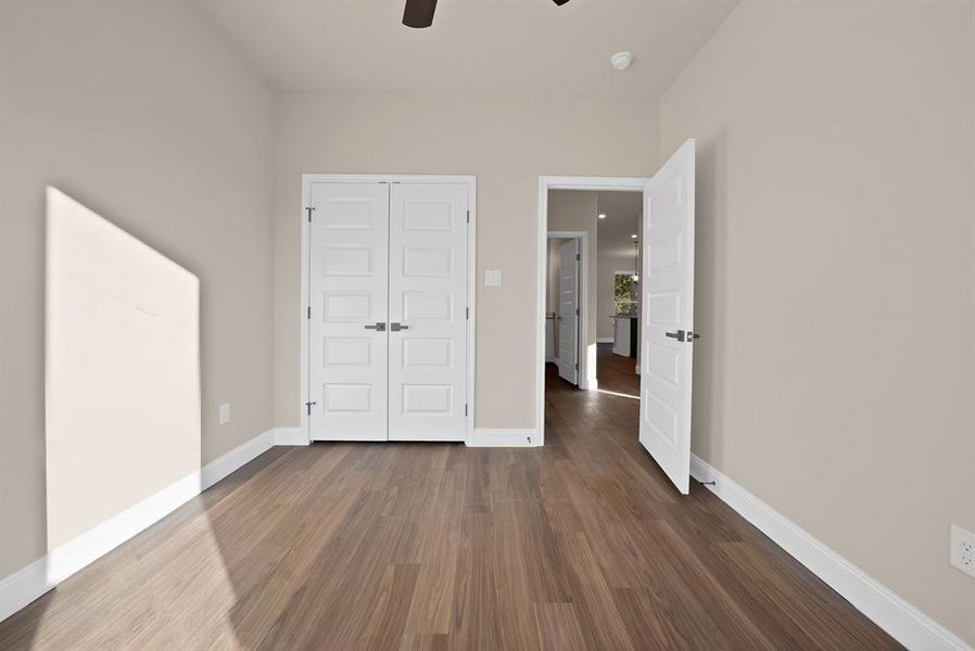 Spacious, unfurnished interior of a new home in , Granbury (Image 15).