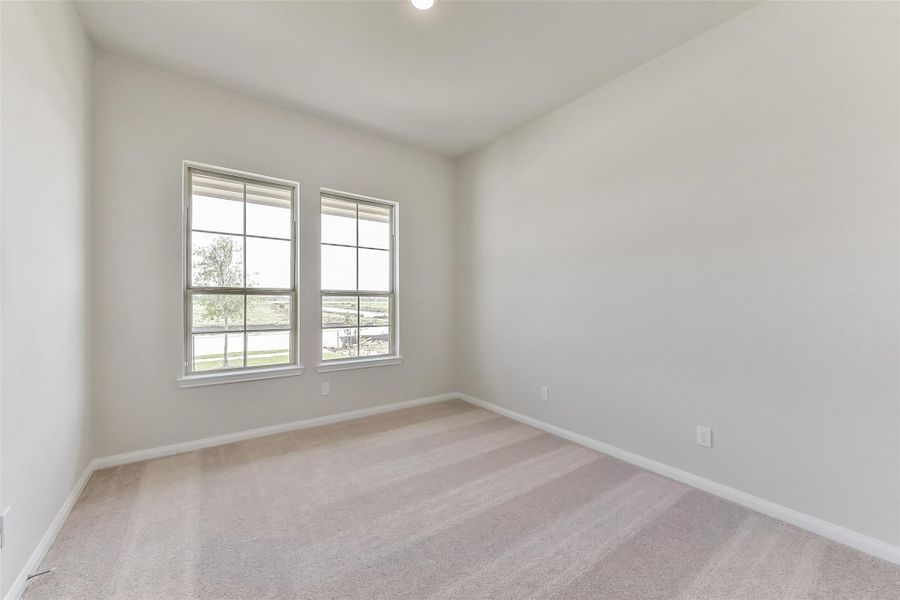 Spacious, unfurnished interior of a new home in River Ranch Meadows, Dayton (Image 27).
