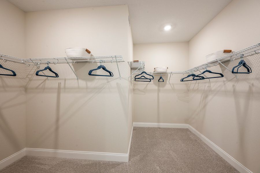 Representative unfurnished interior of a home built from the Newbury I by Beazer Homes in Estates at Lake Jesup, Sanford (Image 21).