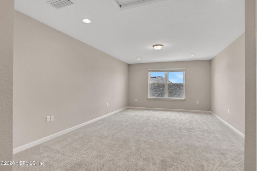 Spacious, unfurnished interior of a new home in , Orange Park (Image 31).