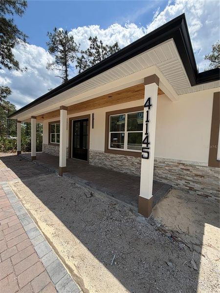 Exterior details and patio area of a home in , Eustis (Image 18).