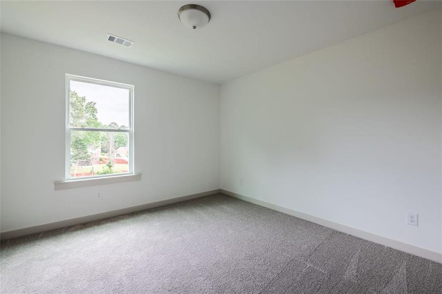 Spacious, unfurnished interior of a new home in , Lawrenceville (Image 11).