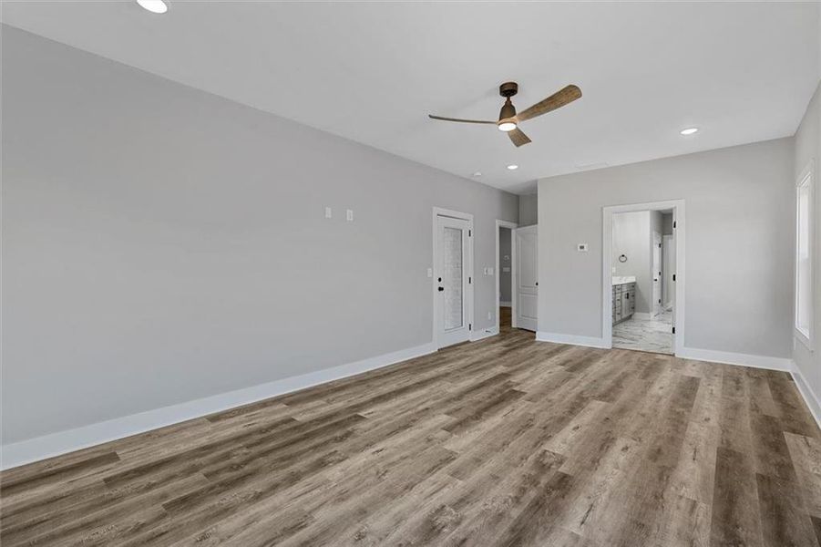 Spacious, unfurnished interior of a new home in , Atlanta (Image 55).