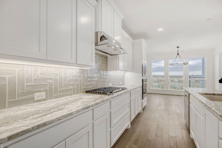 3112 Sir River - Kitchen