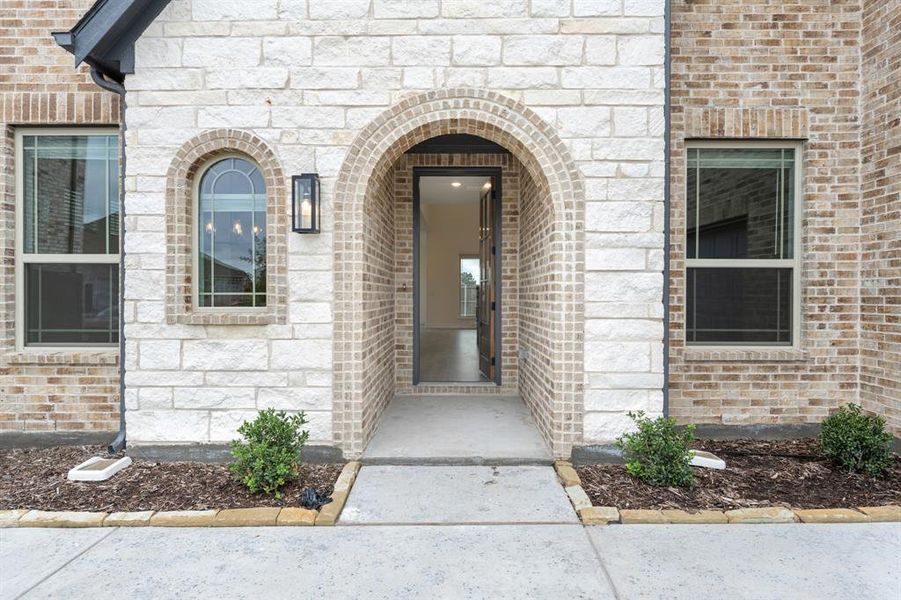 Exterior details and patio area of a home in East Oak Creek, Commerce (Image 3).