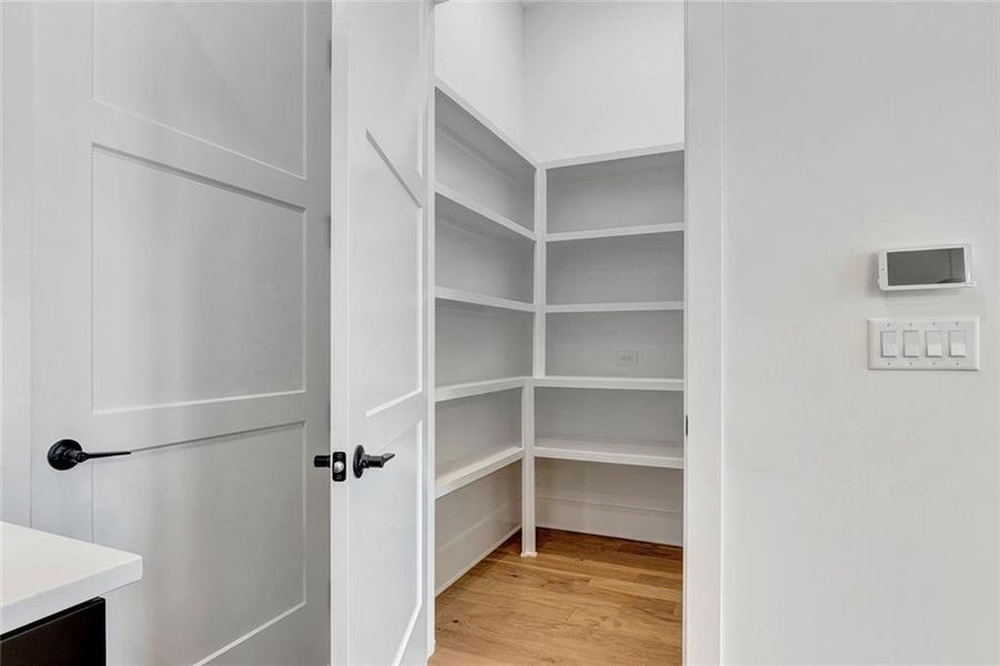 Spacious, unfurnished interior of a new home in Trilith, Fayetteville (Image 14).