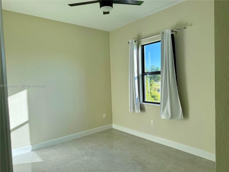 Spacious, unfurnished interior of a new home in , Lehigh Acres (Image 22).