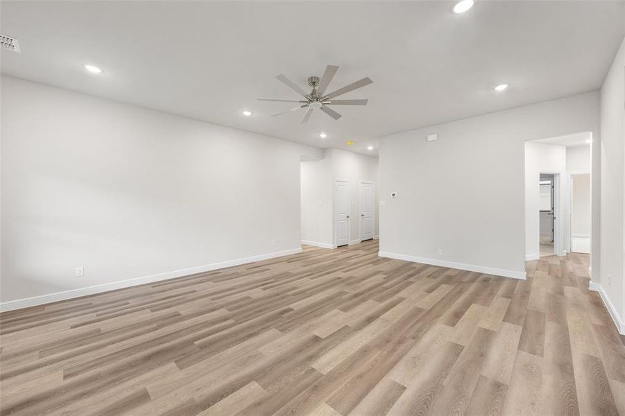 Spacious, unfurnished interior of a new home in , Fort Worth (Image 37).