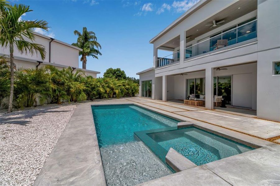 Front exterior of a new home in , Sarasota, FL, highlighting curb appeal (Image 20).