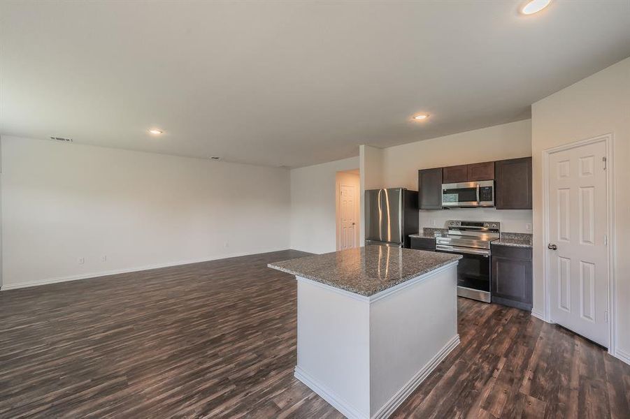 Furnished interior view inside a new home in Craftsman’s Corner, Cleburne (Image 10).