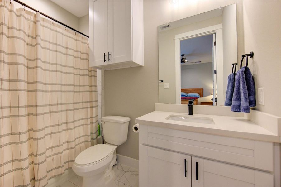 First floor ensuite bathroom.