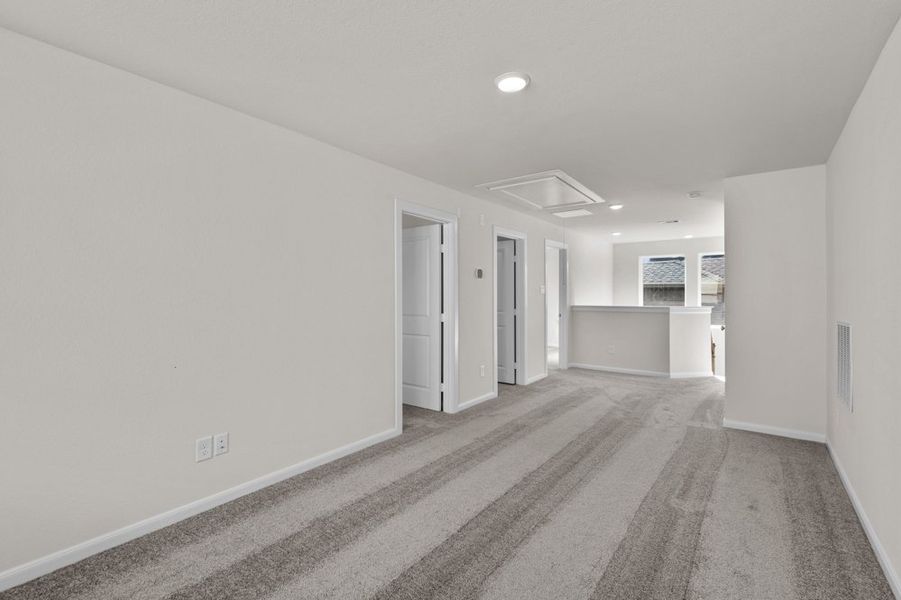 Representative unfurnished interior of a home built from the The Harperville by David Weekley Homes in Jordan Ranch 45' Homesites, Fulshear (Image 14). Representative unfurnished interior of a home built from the The Harperville by David Weekley Homes in Jordan Ranch 45' Homesites, Fulshear (Image 14).