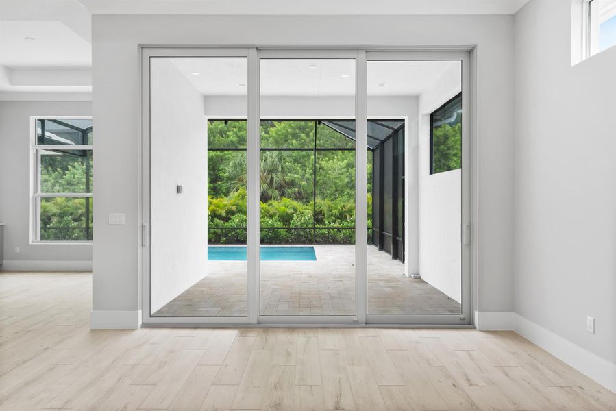 Spacious, unfurnished interior of a new home in , Vero Beach (Image 26).