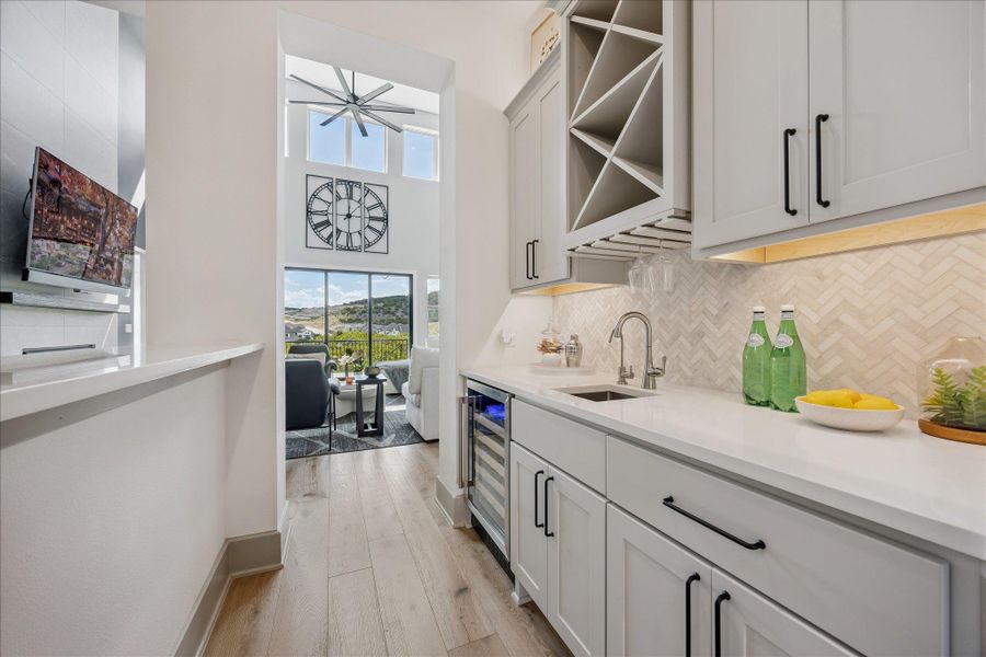 full wet bar perfect for entertaining