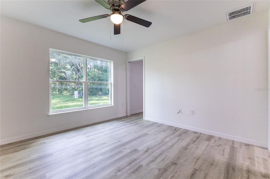 Spacious, unfurnished interior of a new home in , Dunnellon (Image 40). Spacious, unfurnished interior of a new home in , Dunnellon (Image 40).