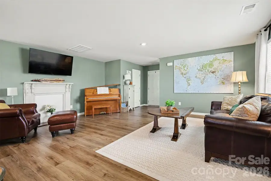 Furnished interior view inside a new home in Walkers Mill, Edgemoor (Image 6).