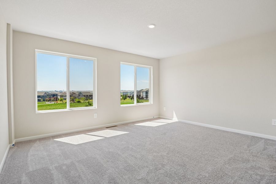 Spacious, unfurnished interior of a new home in Pintail Commons at Johnstown Village, Johnstown (Image 13).