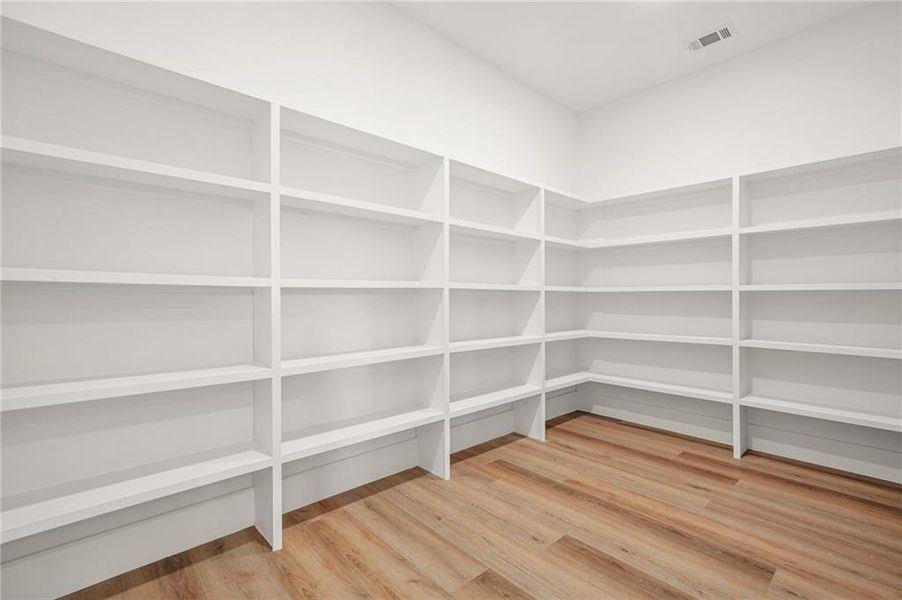 Spacious, unfurnished interior of a new home in , Atlanta (Image 51).