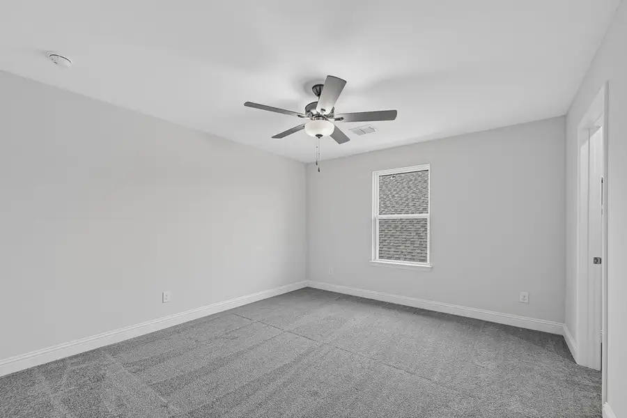 Spacious, unfurnished interior of a new home in South Oak, Lakewood Village (Image 23).