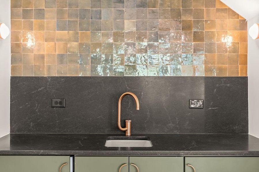 Close-up of interior finishes inside a home in , Clarkesville (Image 43).